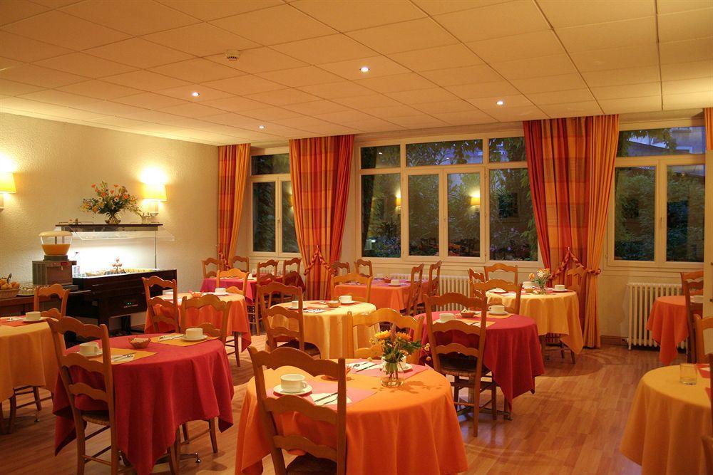 Le Progres Hotel