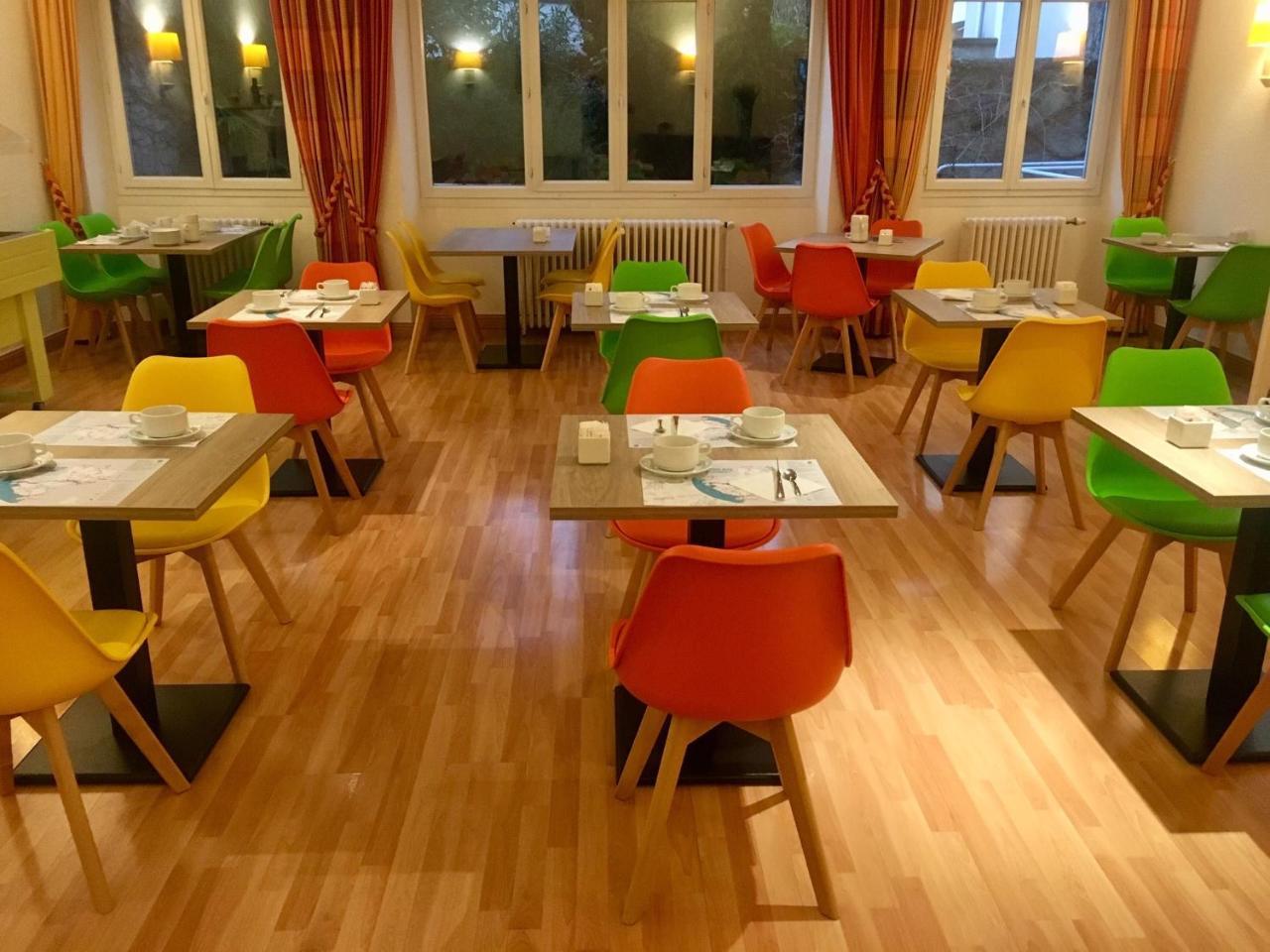 Le Progres Hotel